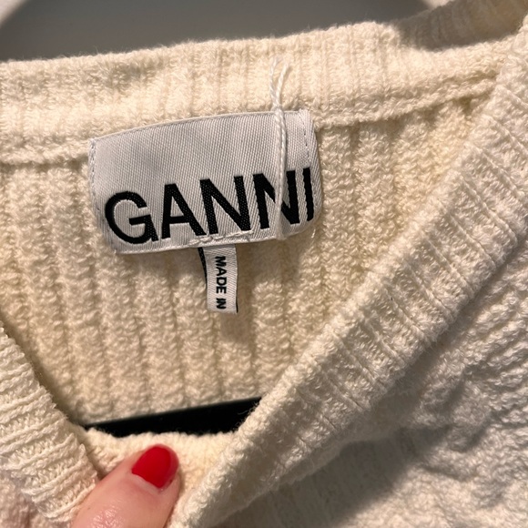 Gianni Sweater - Picture 10 of 16